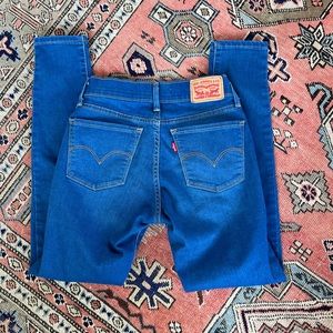 Levi’s Super Skinny Jeans Size 25